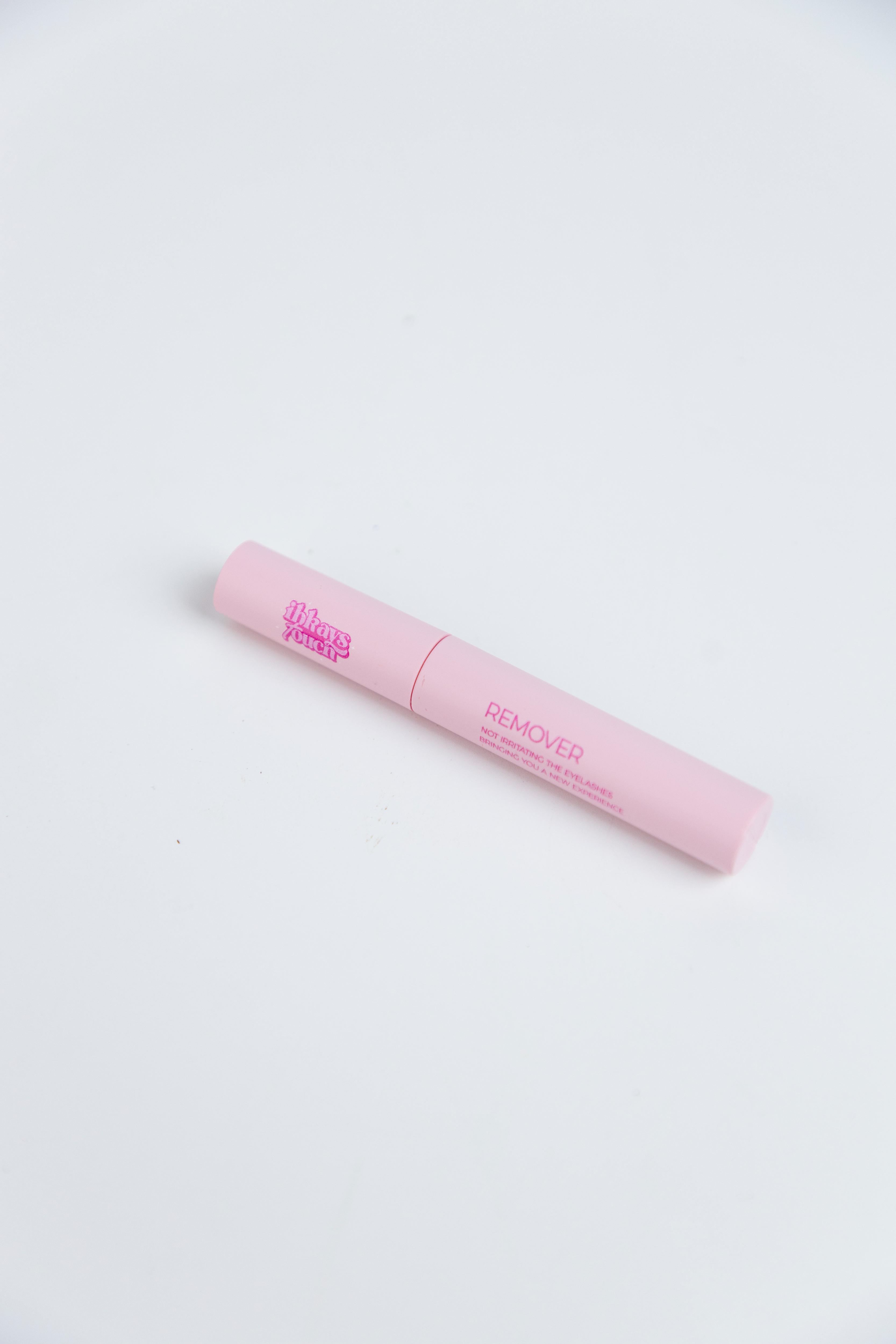 Lash cluster bond and seal